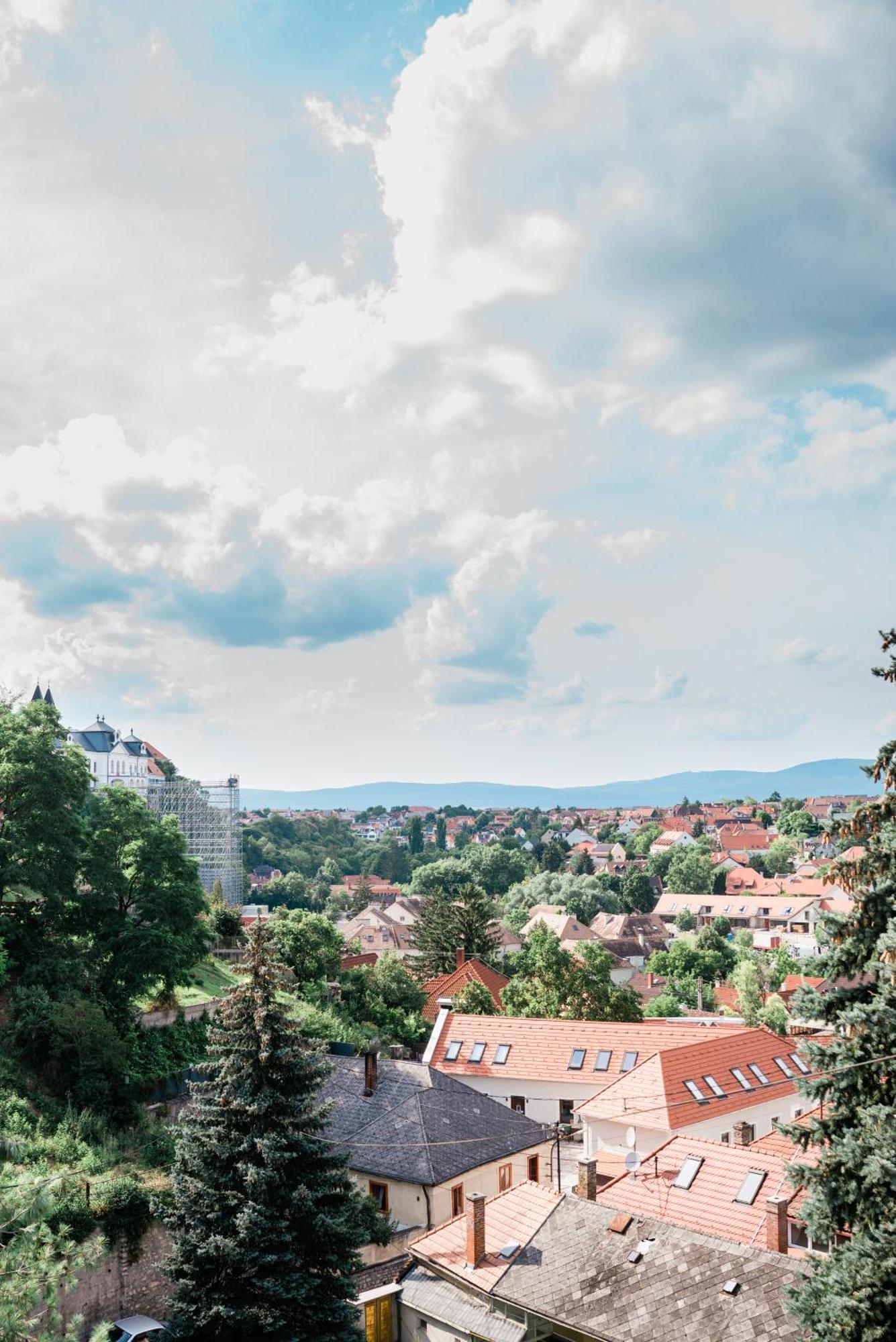 Monbuhim Comfort Veszprém Exteriér fotografie