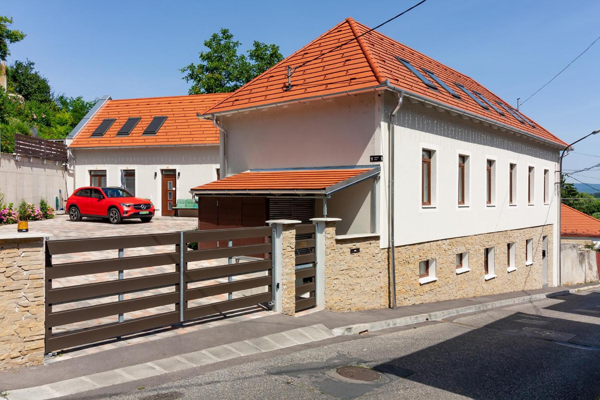 Monbuhim Comfort Veszprém Exteriér fotografie